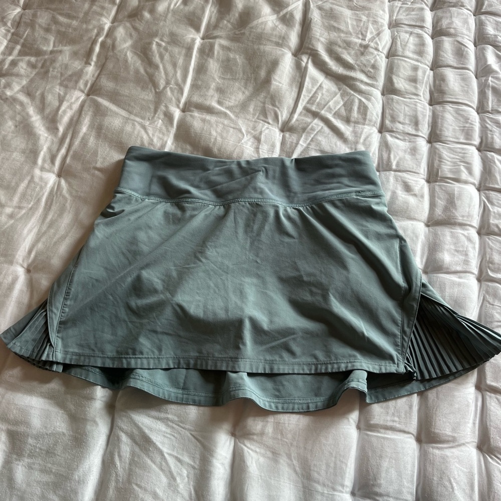 Blue lululemon skirt size 4